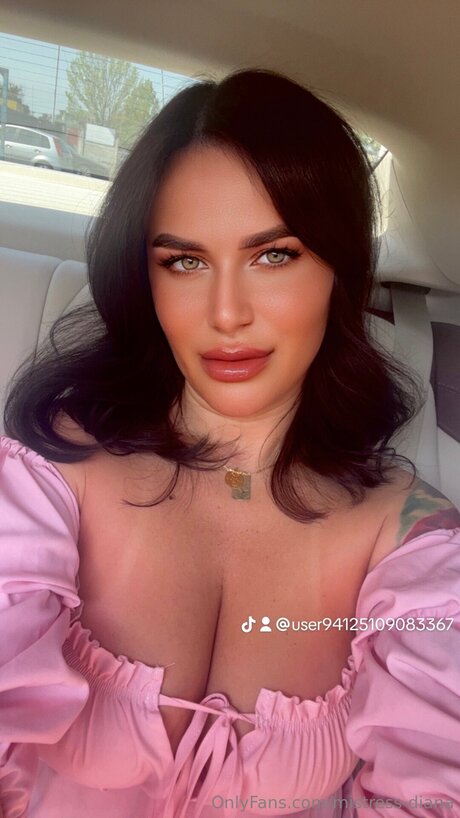 Mistress Diana star pornographique img