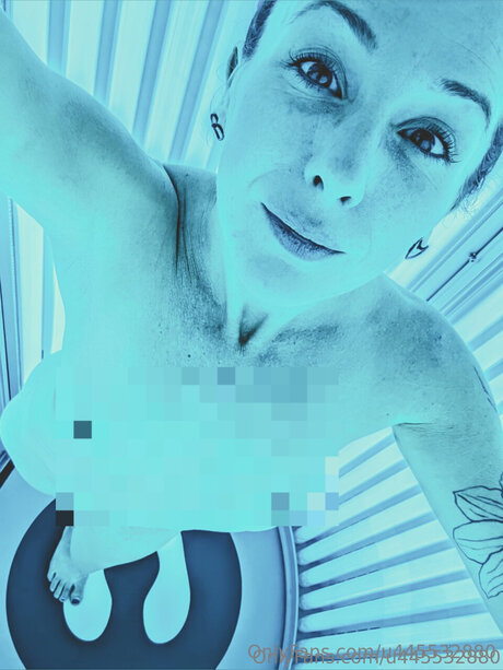 U445532880 xxx étoile galerie