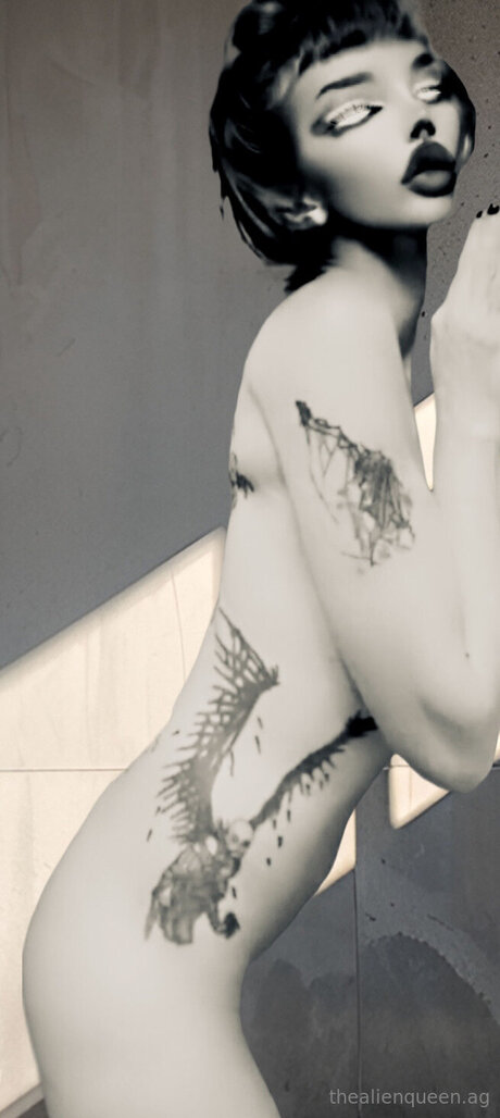 Aliengirlalt Free modèle érotique photo