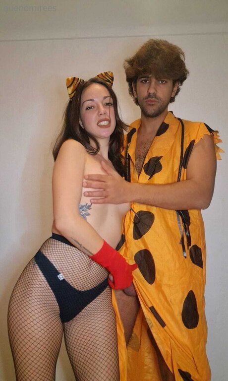 Quenomirees modèle nu images