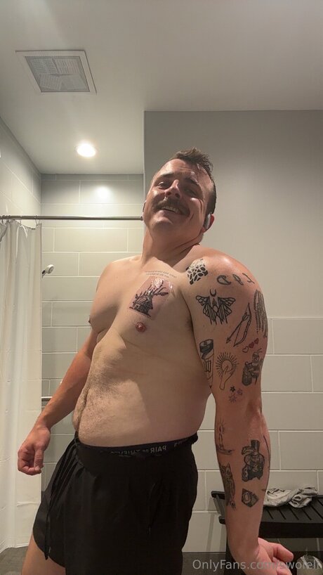 Swoleli star érotique collection