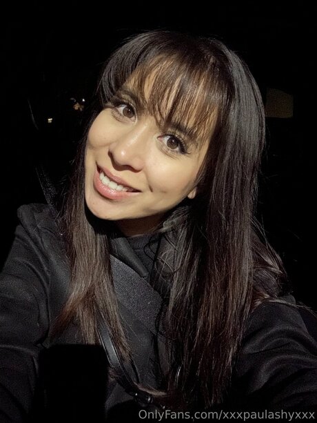Xxxpaulashyxxx modèle porno collection