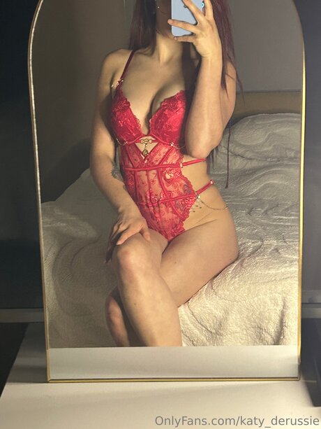 Katy Derussie actrice artistique image