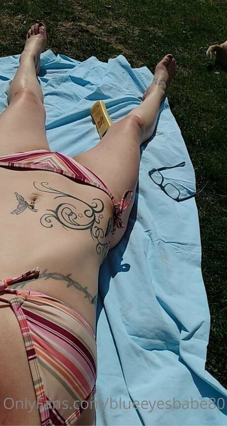 Blueeyesbabe80 étoile nue photo