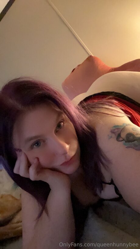 Blueyedkitten77 modèle nu archive