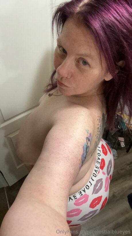 Blueyedkitten77 star du porno nue des photos