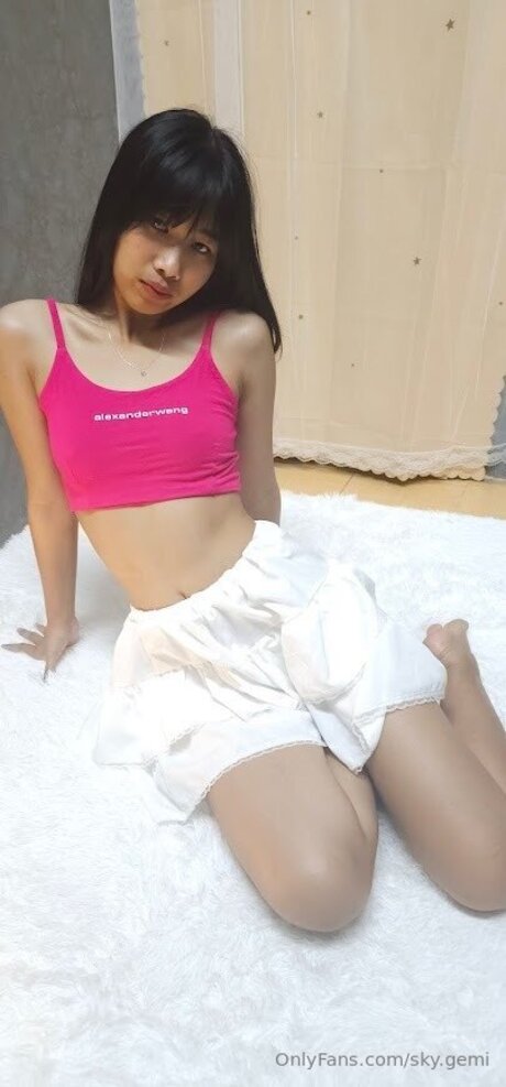 Sky Gemi actrice artistique images