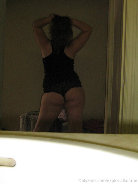 Sweet Tasty Peaches star érotique photo