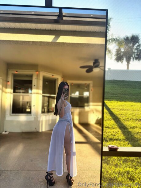 Lelewoolfy modèle nu galeries