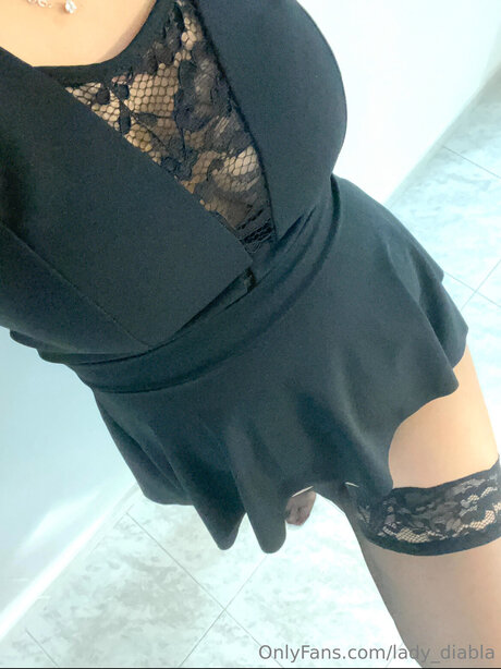 influenceur des médias sociaux onlyfans chaud adulte photos