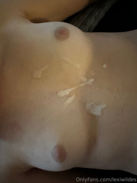 Lexiwildes étoile érotique des photos