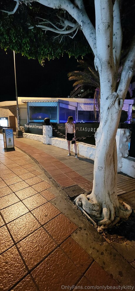 Onlybeautykitty modèle exclusif galeries