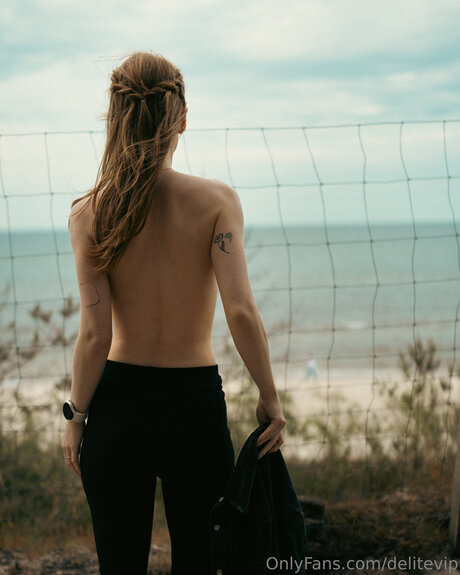 fellation sur la plage onlyfans sexy en haute qualité photos