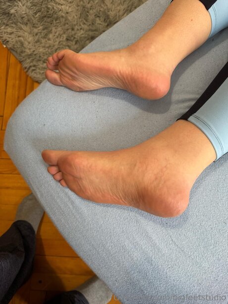 Bigfeetstudio actrice nue img