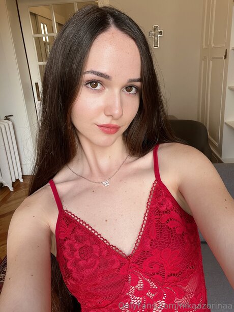 Nikaazorinaa haut de star du porno collection