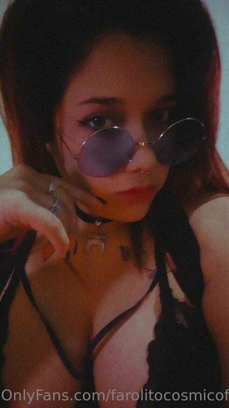 milf aux cheveux noirs onlyfans érotique sympa galeries