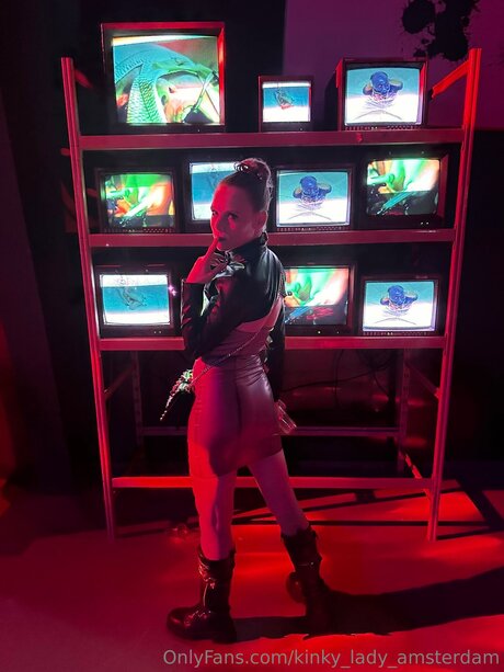 Kinky Lady Amsterdam étoile chaude img