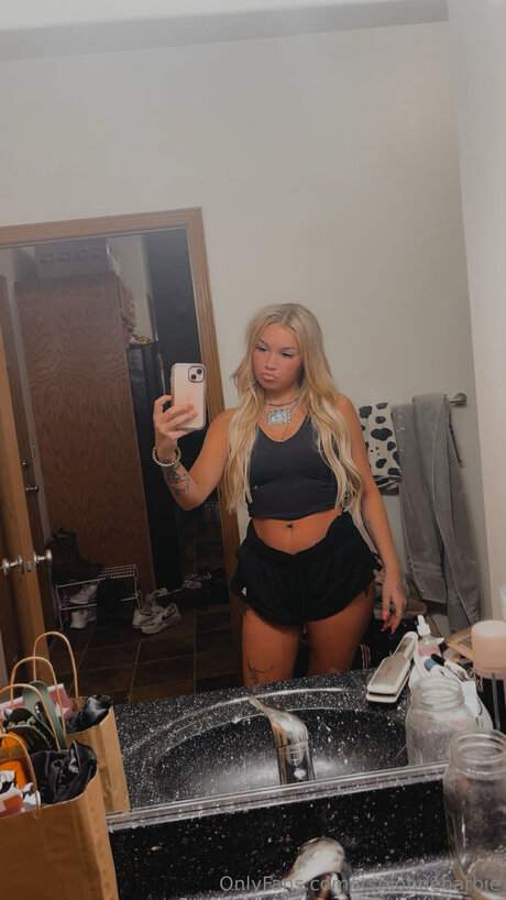 Itsblondebarbie étoile hd galerie