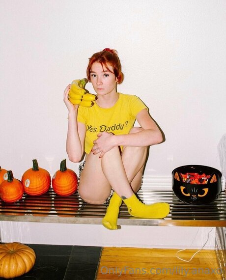 Lily Anaxo beau modèle archive