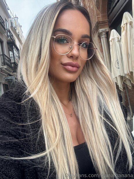 Diana Banana modèle érotique photo