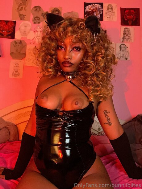 Bunniibiites sexe de star du porno archive