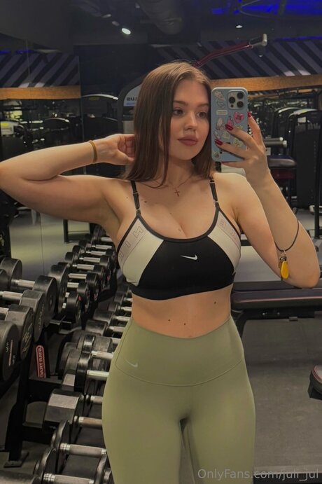 Juli Jul modèle chaud archive