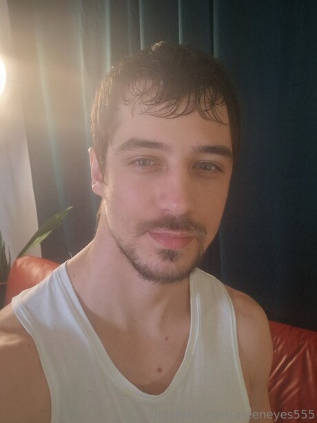 Greeneyes555 modèle meilleur photo