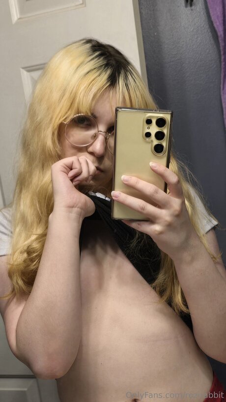 Rozirabbit actrice xxx image