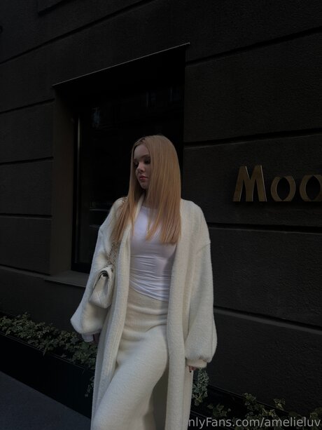 Amelieeluv modèle nu archive