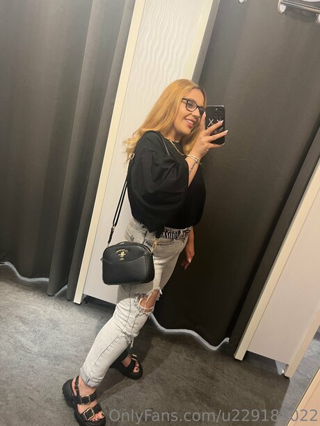 U229183022 belle étoile des photos