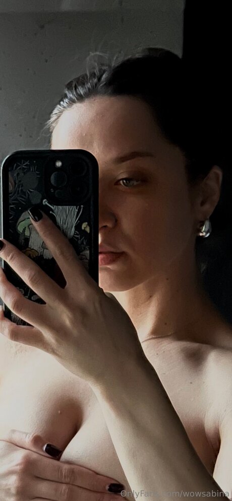 Wowsabina modèle érotique images