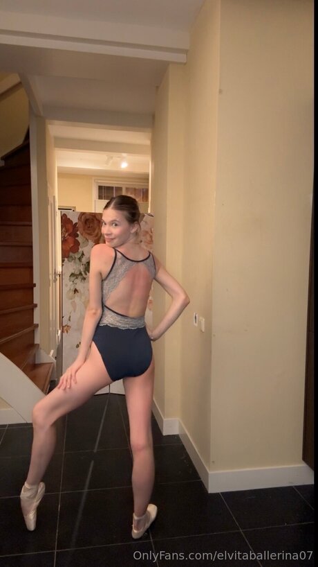 Elvitaballerina07 étoile sympa image