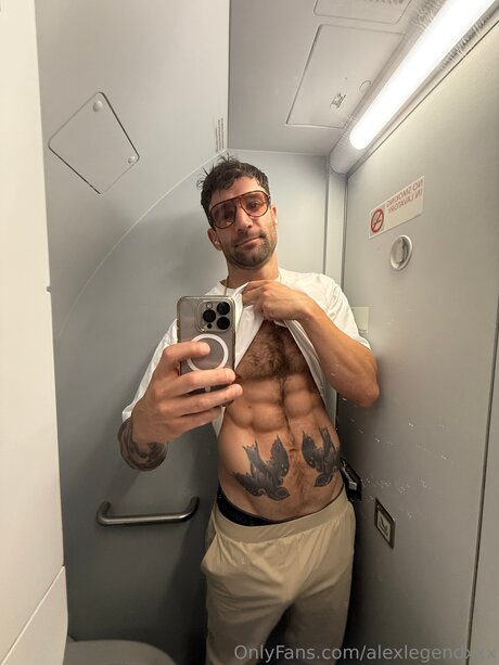 Alexlegendxxx modèle pornographique images