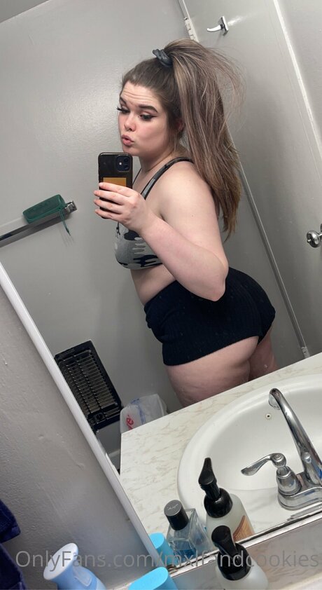 Juicy Lucy Furr modèle artistique des photos