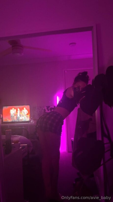 Avie Baby modèle meilleur images