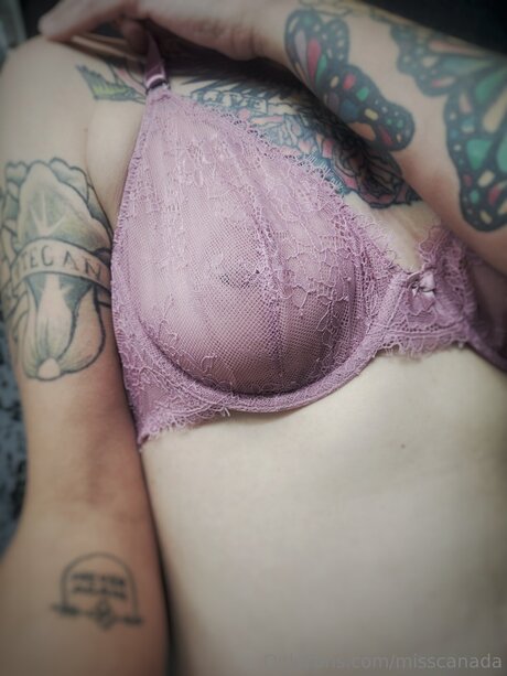 Misscanada modèle pornographique images