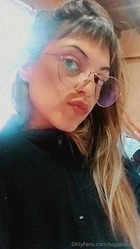 Bigpeach32 modèle de haute qualité img