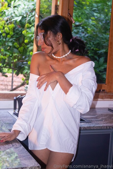 Ananya Jhanvi belle étoile photo