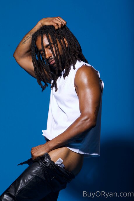 Oryanoryan actrice libre photos