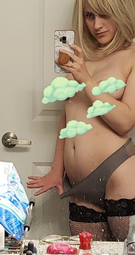 Dova Lancaster actrice érotique archive