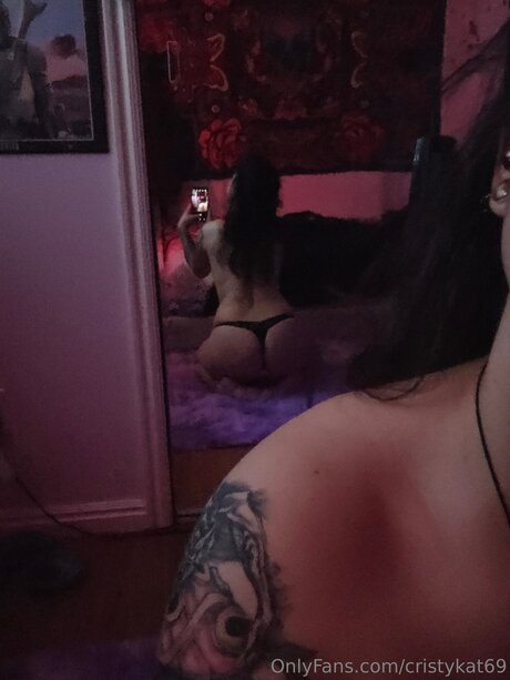 Cristykat69 étoile nue photo