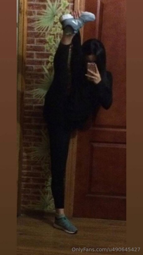 solo aux gros seins uniquementfans adulte chaud des photos