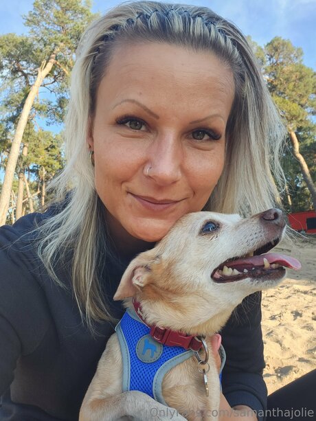 Samanthajolie modèle adulte photo