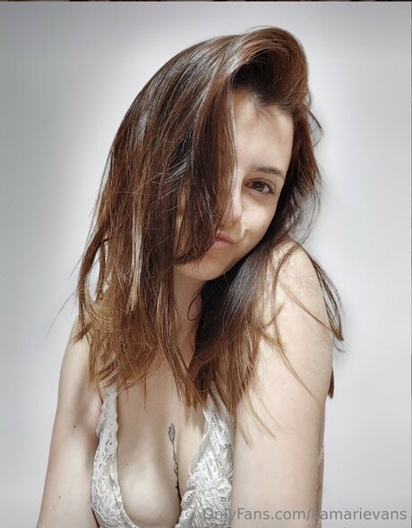 Kamarievans star du porno belle archive