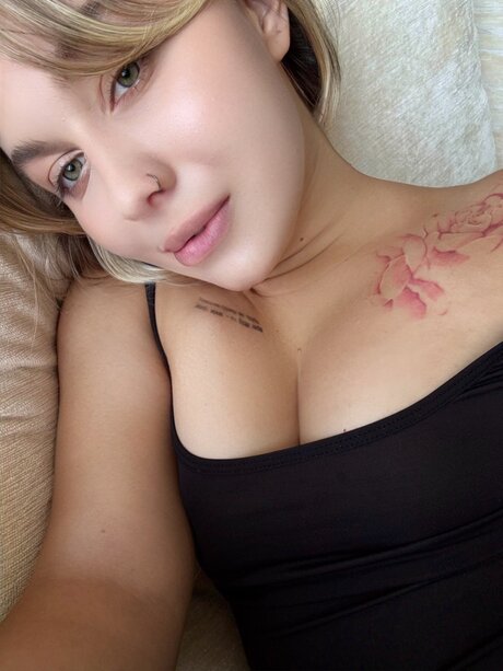 nue enceinte onlyfans nu en haute qualité galerie