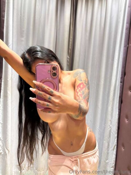 seins naturels onlyfans art haute définition images