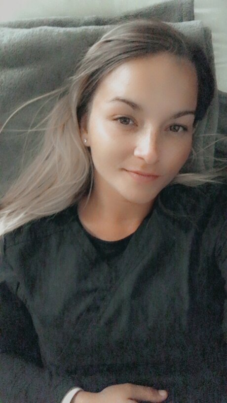 Gianna Reeves nus étoiles photo