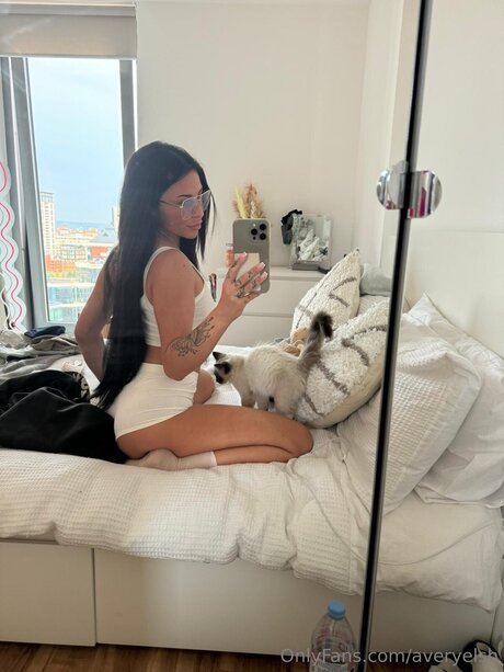 Averyelsh modèle pornographique photos