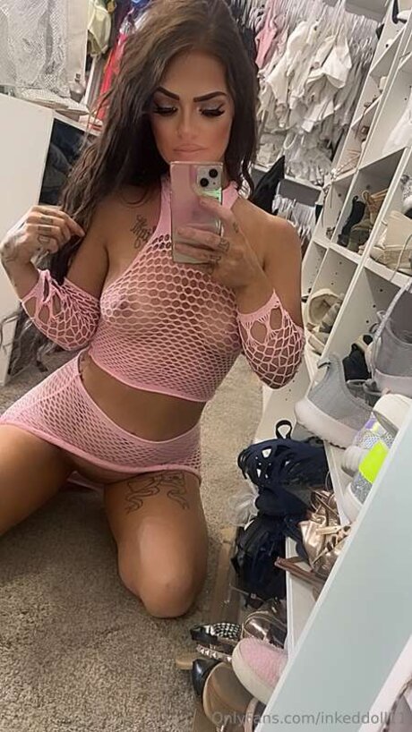 Inkeddoll11 belle star du porno photo