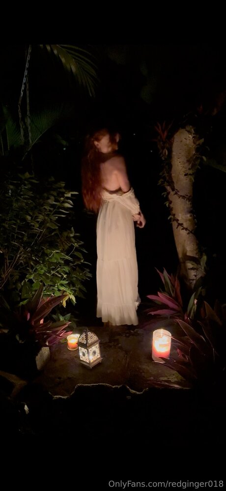 Redginger018 modèle artistique image